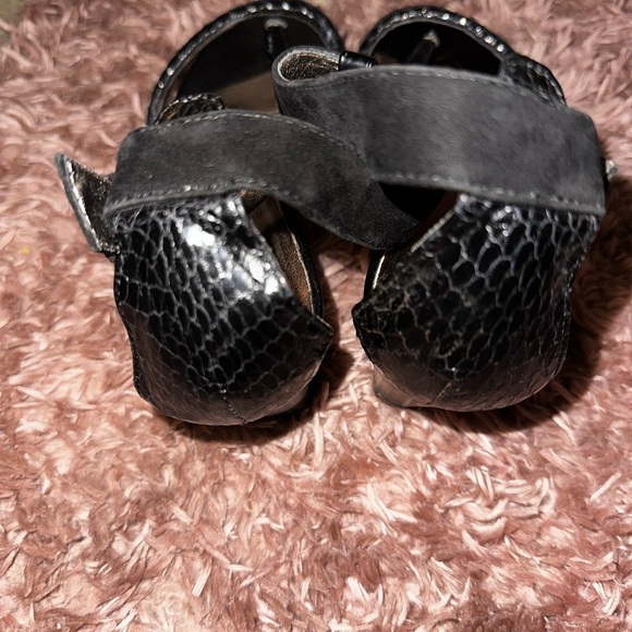 Donald J. Pliner Black snack print Strappy Women's Heels 9 party wedding - Picture 6 of 16